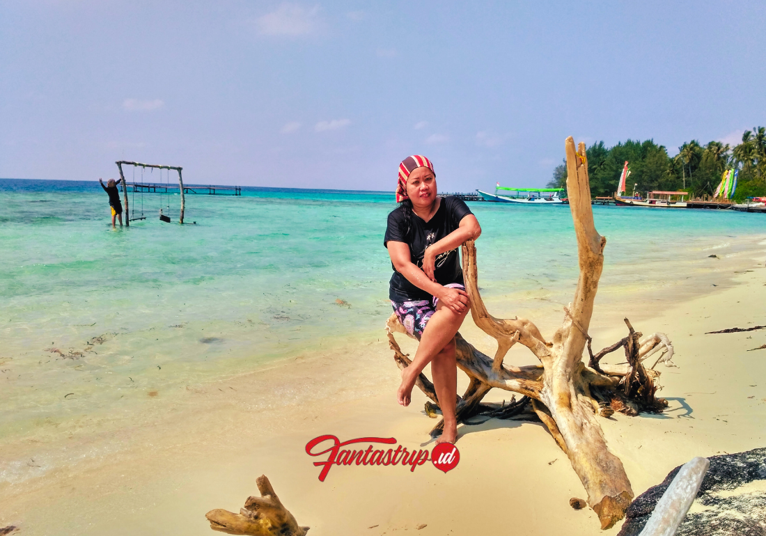 paket-wisata-open-trip-private-trip-pulau-karimunjawa