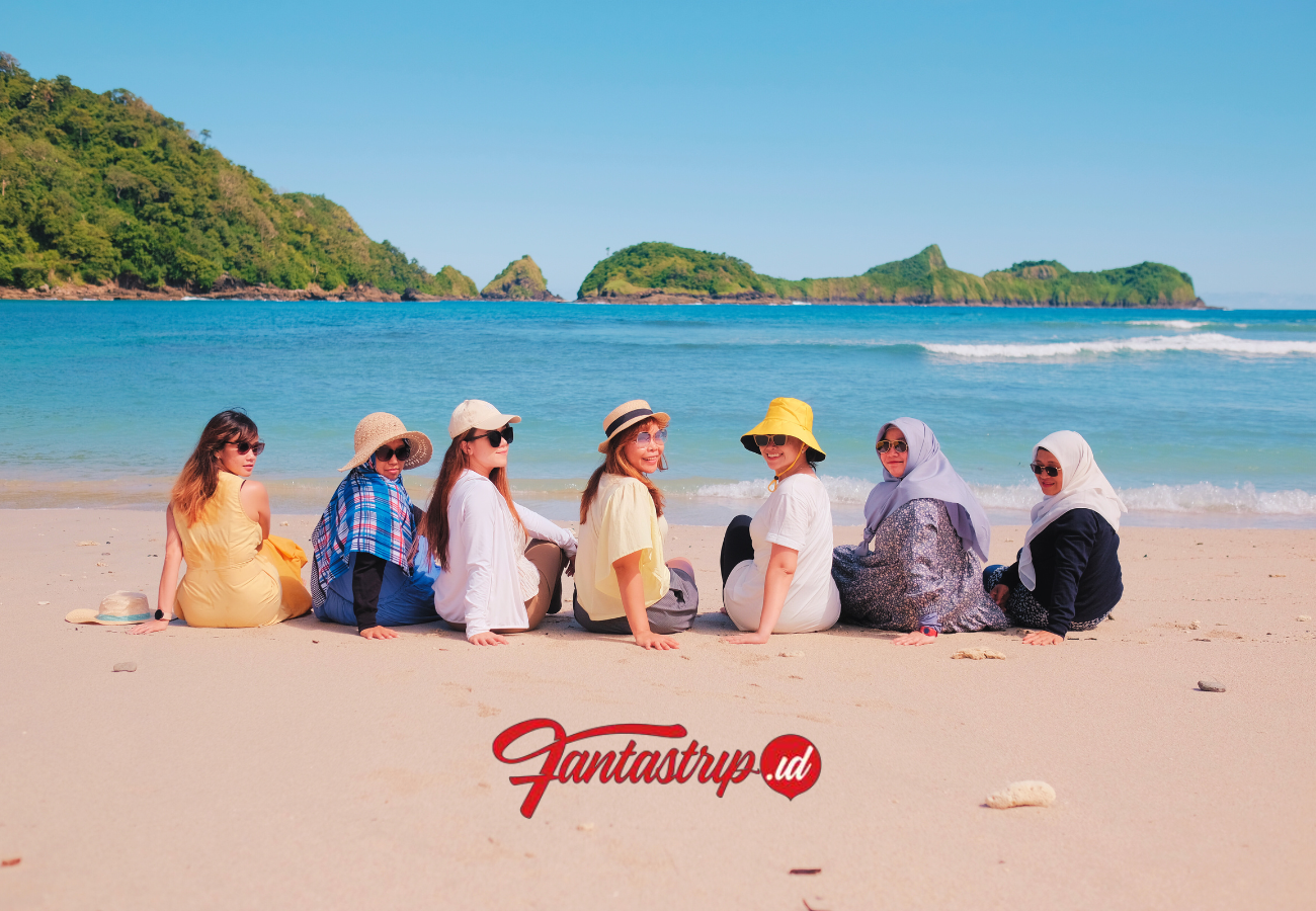 paket-wisata-satu-hari-private-trip-de-djawatan-wedi-ireng-teluk-ijo-pulau-merah