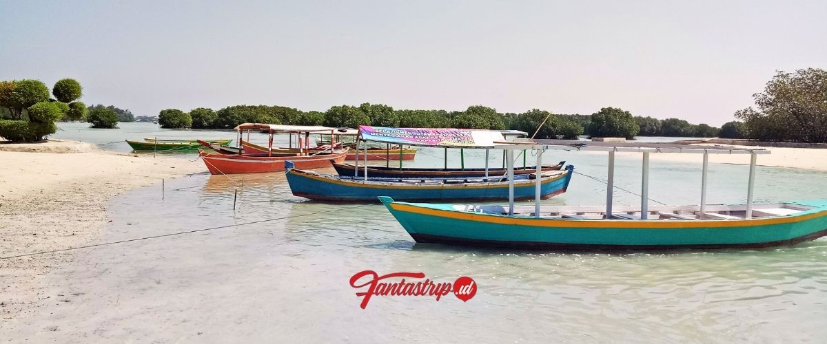 wisata-pulau-pari-paket-wisata-open-trip-private-trip-one-day-trip-pulau-pari-pulau-seribu