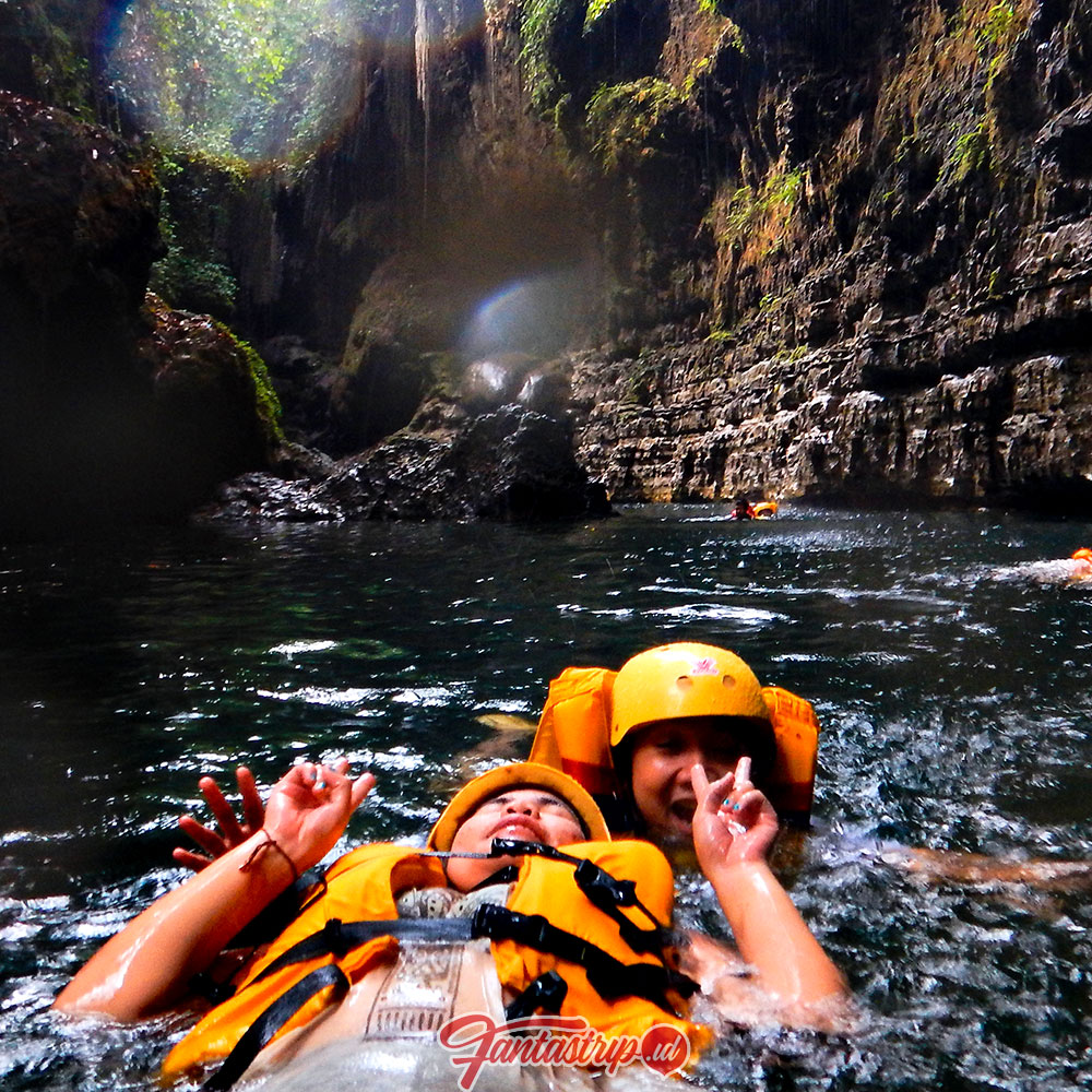 wisata-body-rafting-green-canyon-pangandaran